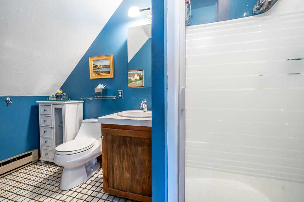 1016 W West Yarmouth Road, Yarmouth Port