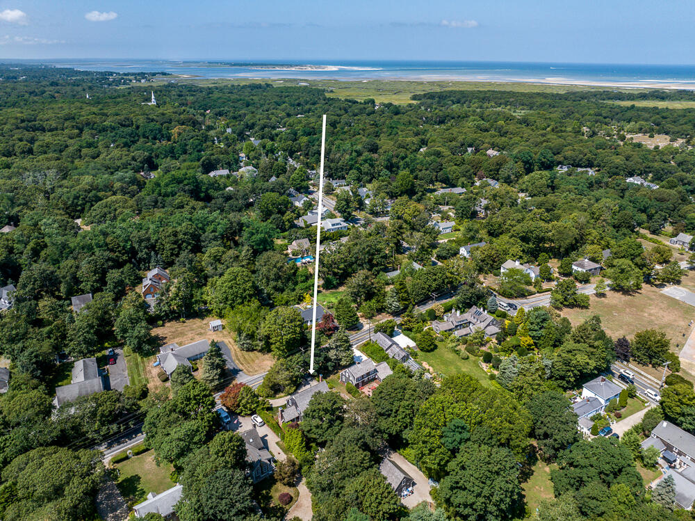 1016 W West Yarmouth Road, Yarmouth Port