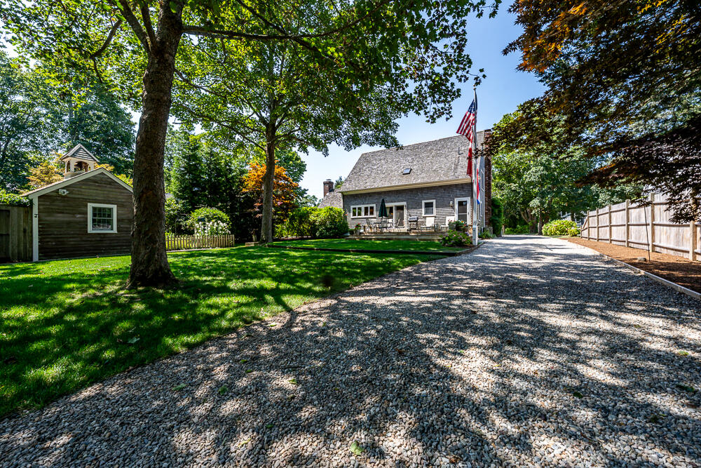 1016 W West Yarmouth Road, Yarmouth Port