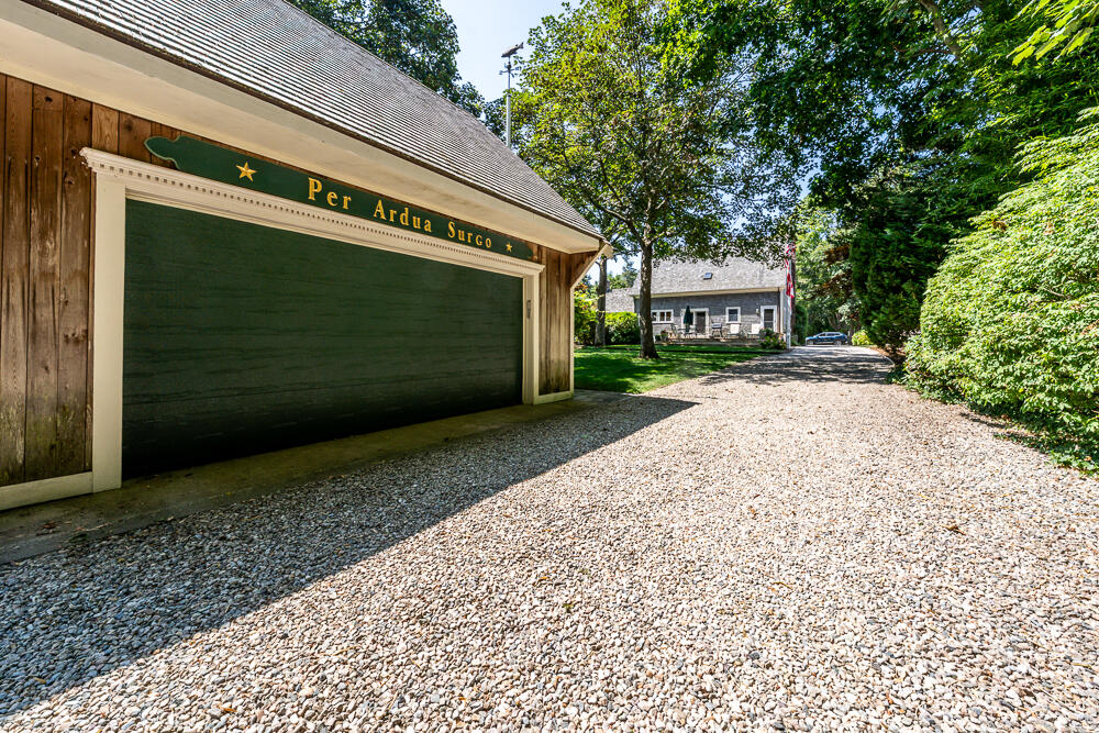 1016 W West Yarmouth Road, Yarmouth Port