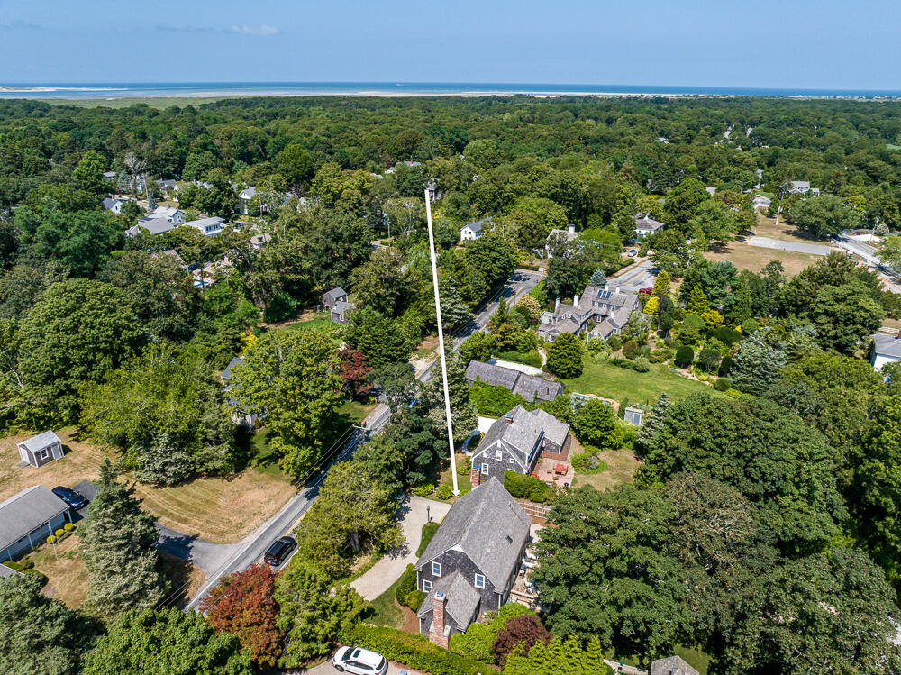 1016 W West Yarmouth Road, Yarmouth Port