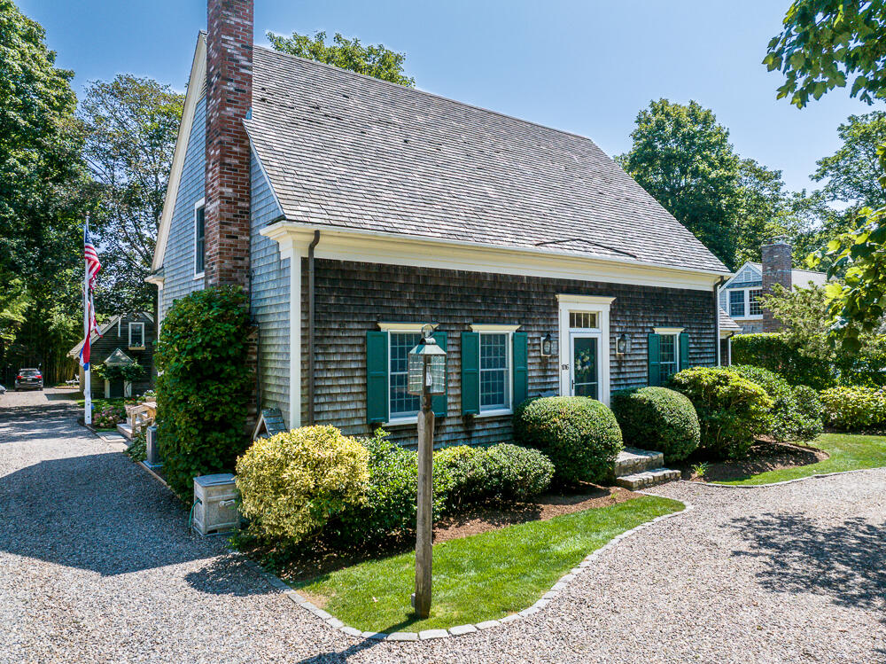 1016 W West Yarmouth Road, Yarmouth Port