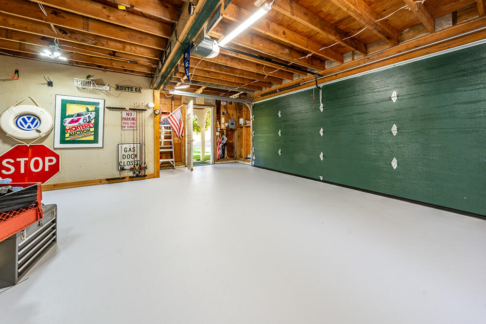 1016 W West Yarmouth Road, Yarmouth Port