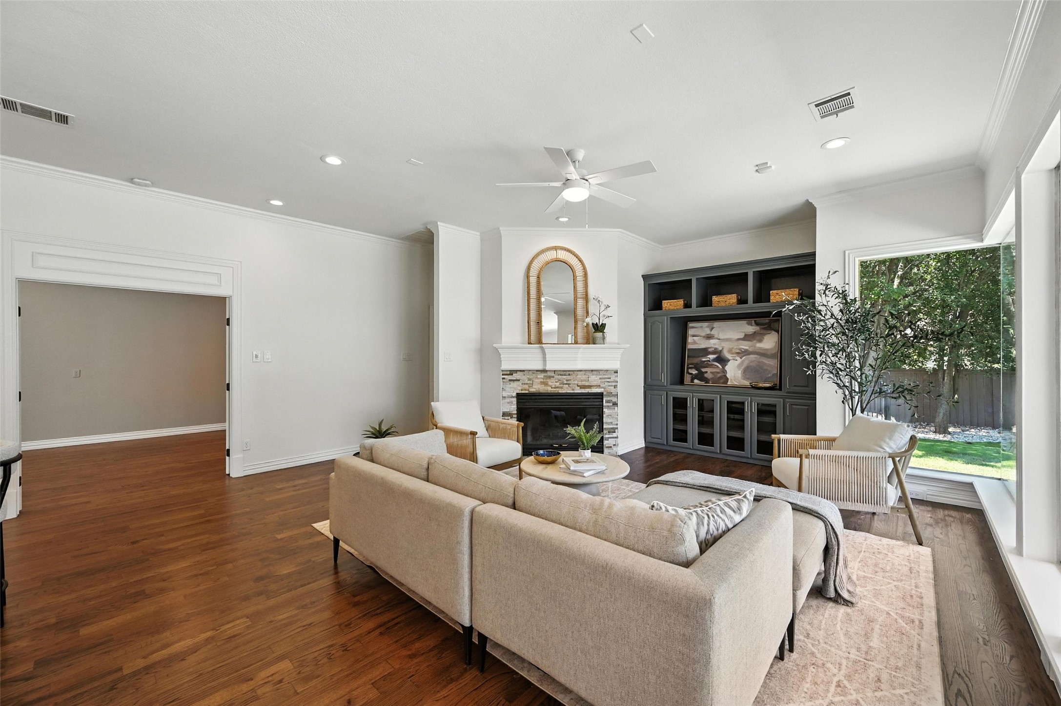 350 Silverwood Circle