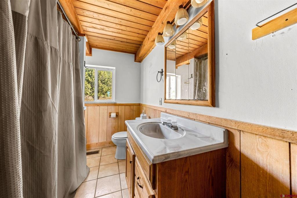 529 Rustic Road