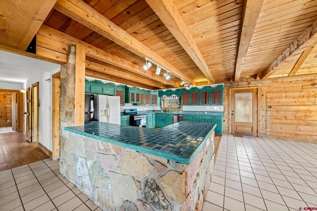 529 Rustic Road