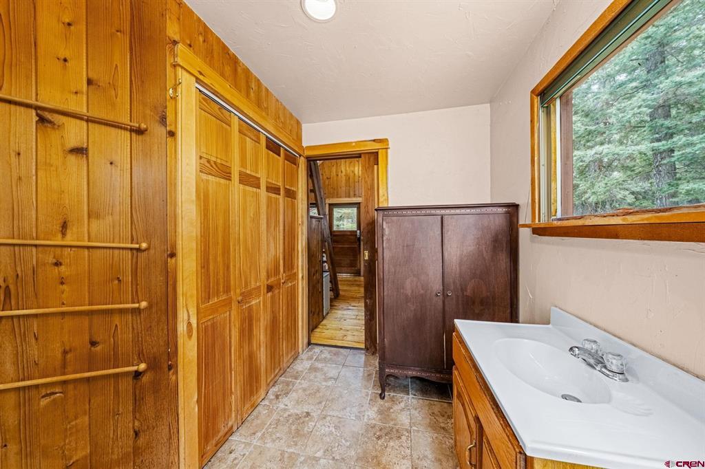 658 Sawmill Road