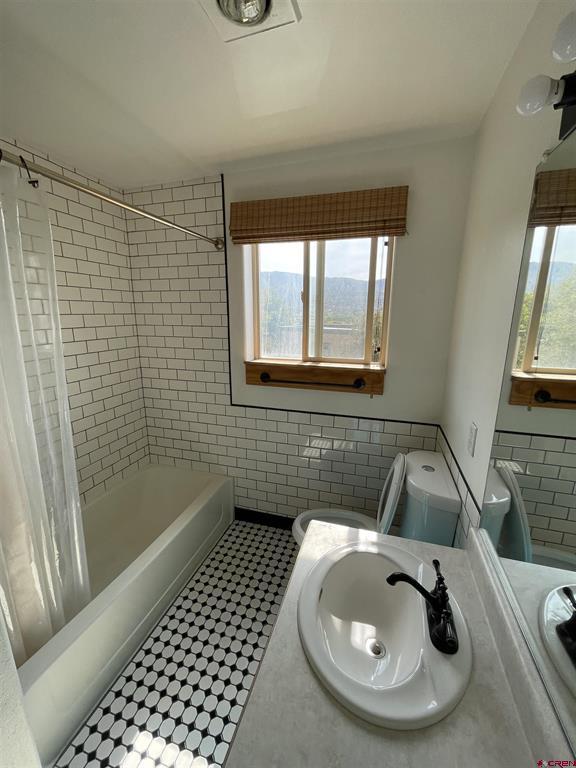 525 Animas View Drive