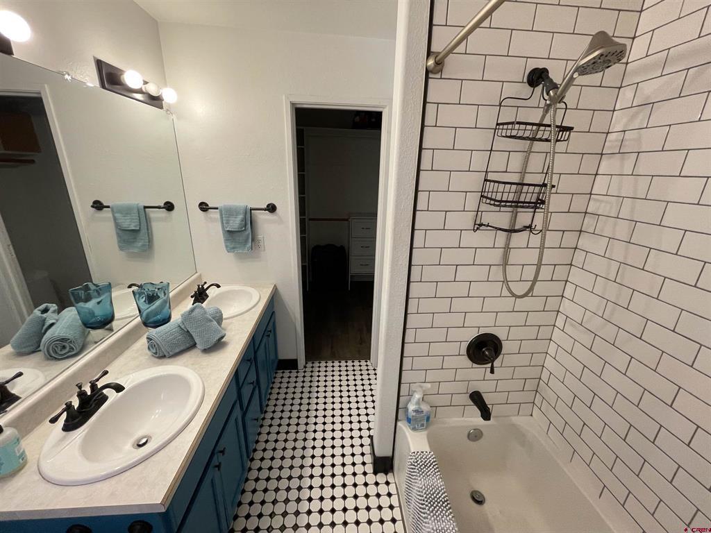 525 Animas View Drive
