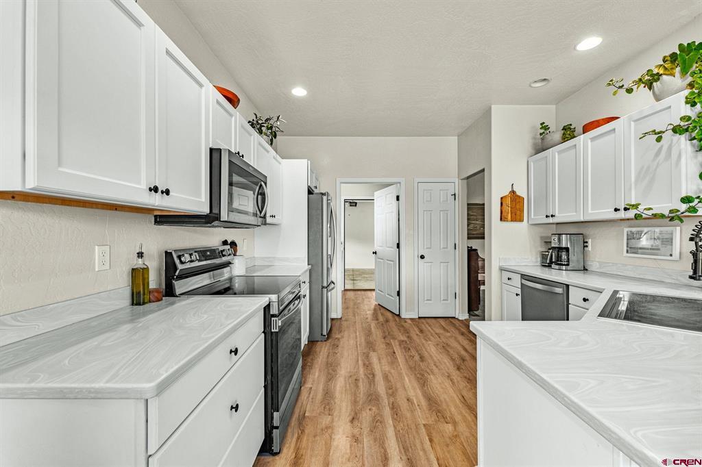 42168 Road J.75