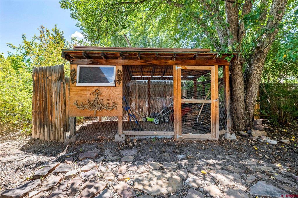 2605 Columbine Drive