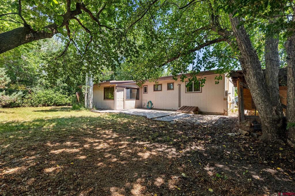 2605 Columbine Drive