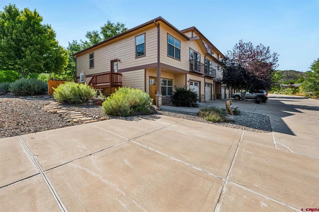 175 Metz Lane Unit: 106