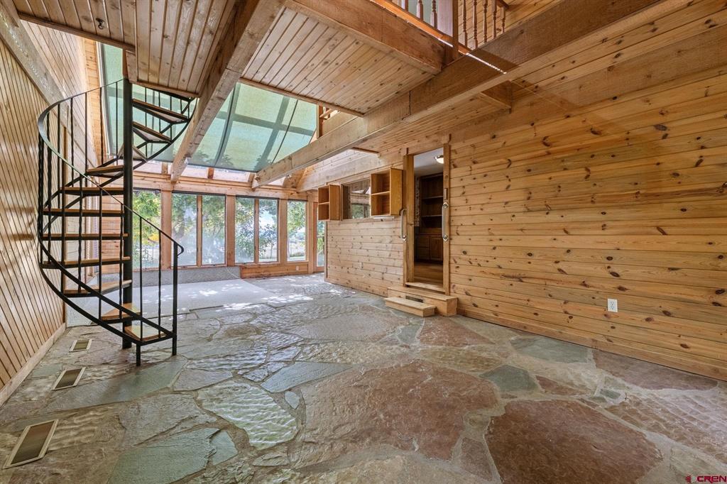 1041 County Road 307