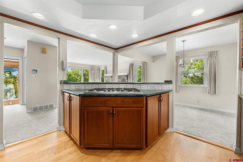 1041 County Road 307