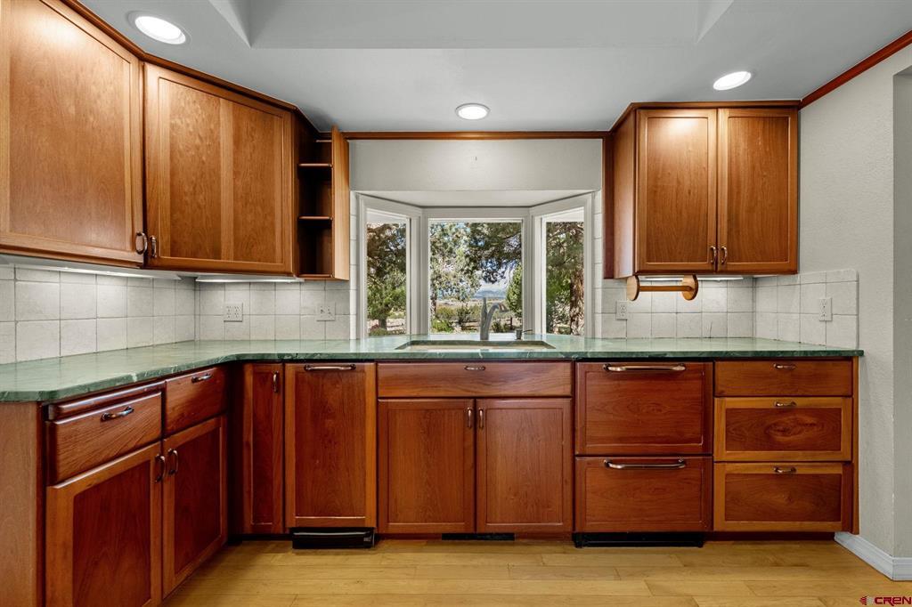 1041 County Road 307