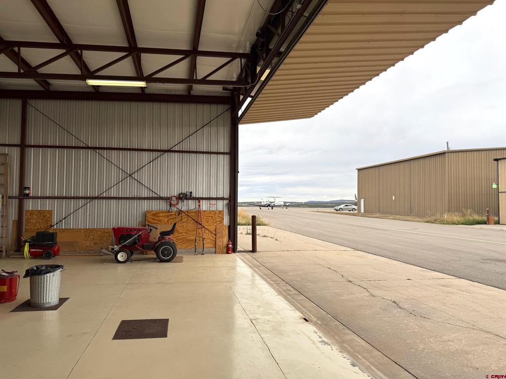 1300 Airport - Taxiway 1 Unit: Hangar DA-2