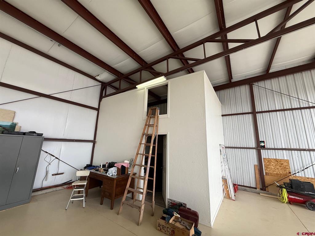 1300 Airport - Taxiway 1 Unit: Hangar DA-2