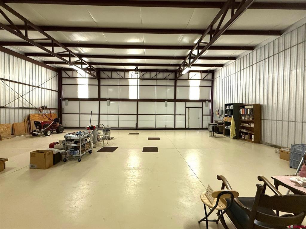 1300 Airport - Taxiway 1 Unit: Hangar DA-2