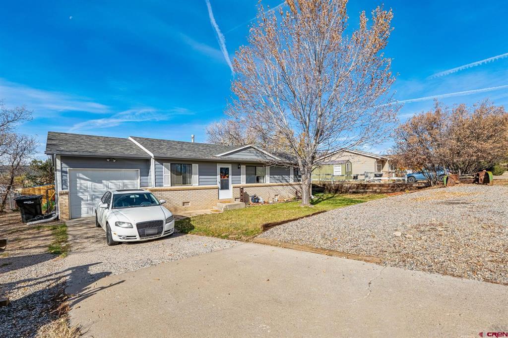1401 Cactus Drive