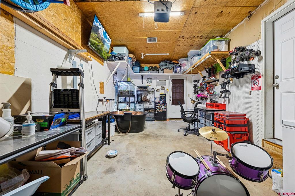 1401 Cactus Drive