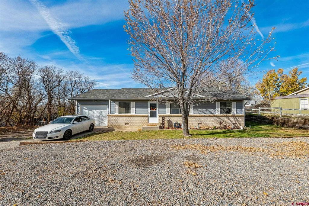 1401 Cactus Drive