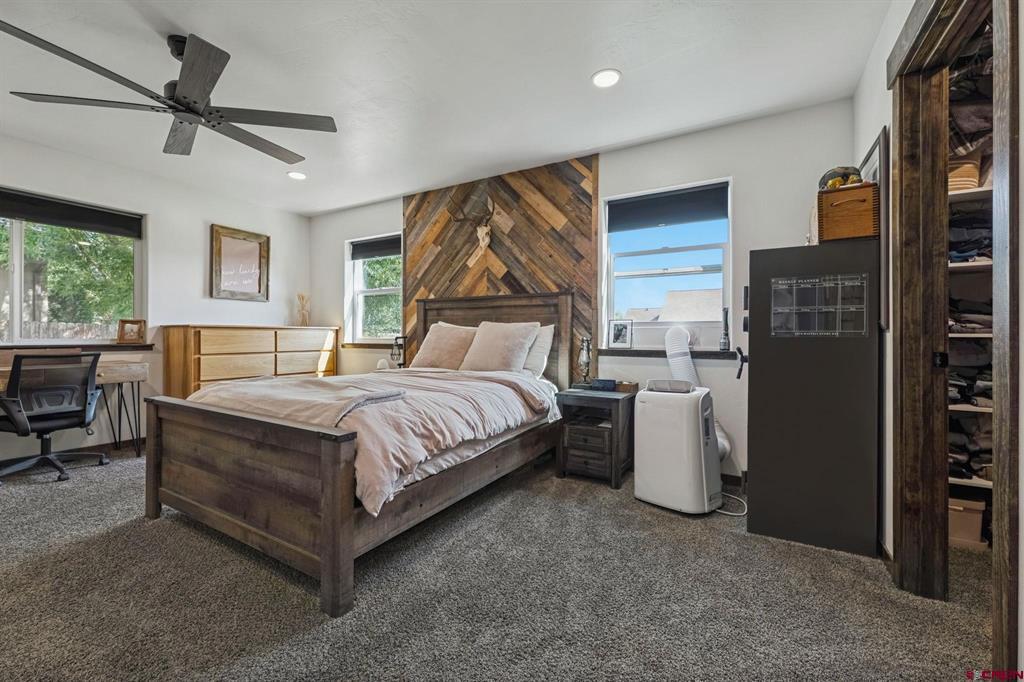 520 Hickory Ridge