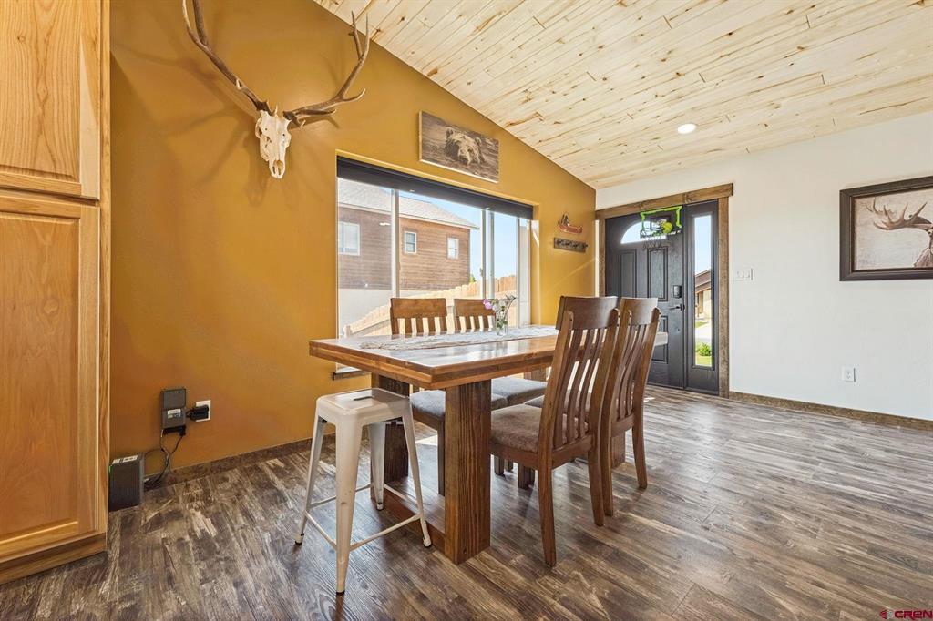 520 Hickory Ridge