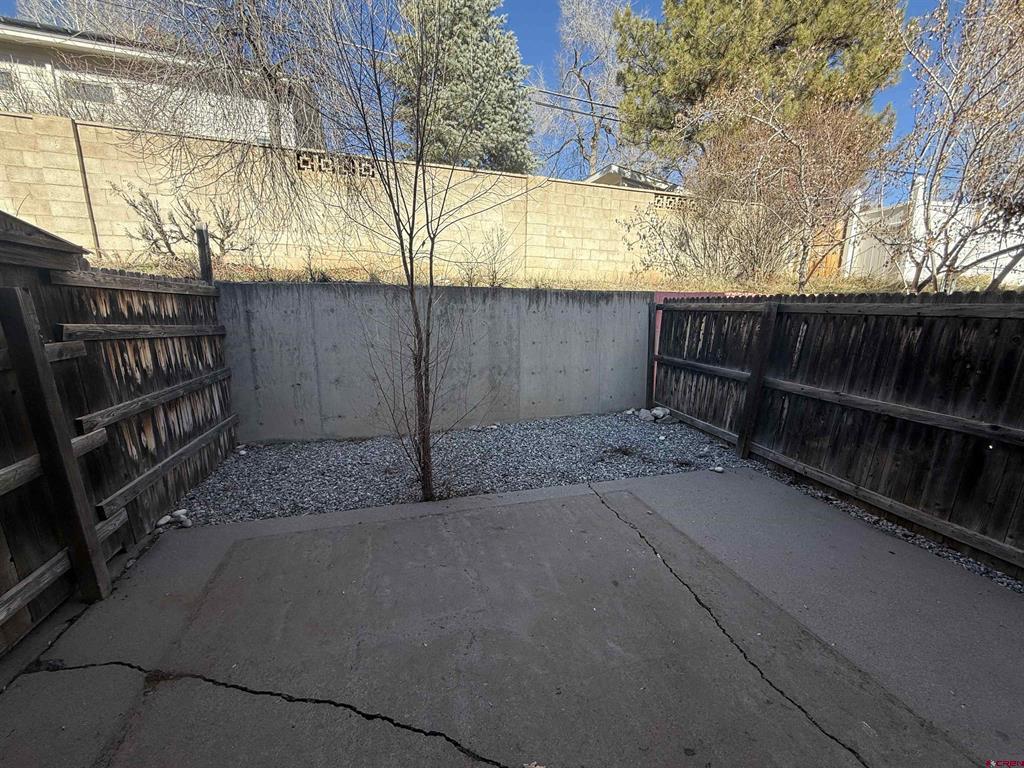 901 Florida Road Unit: 6