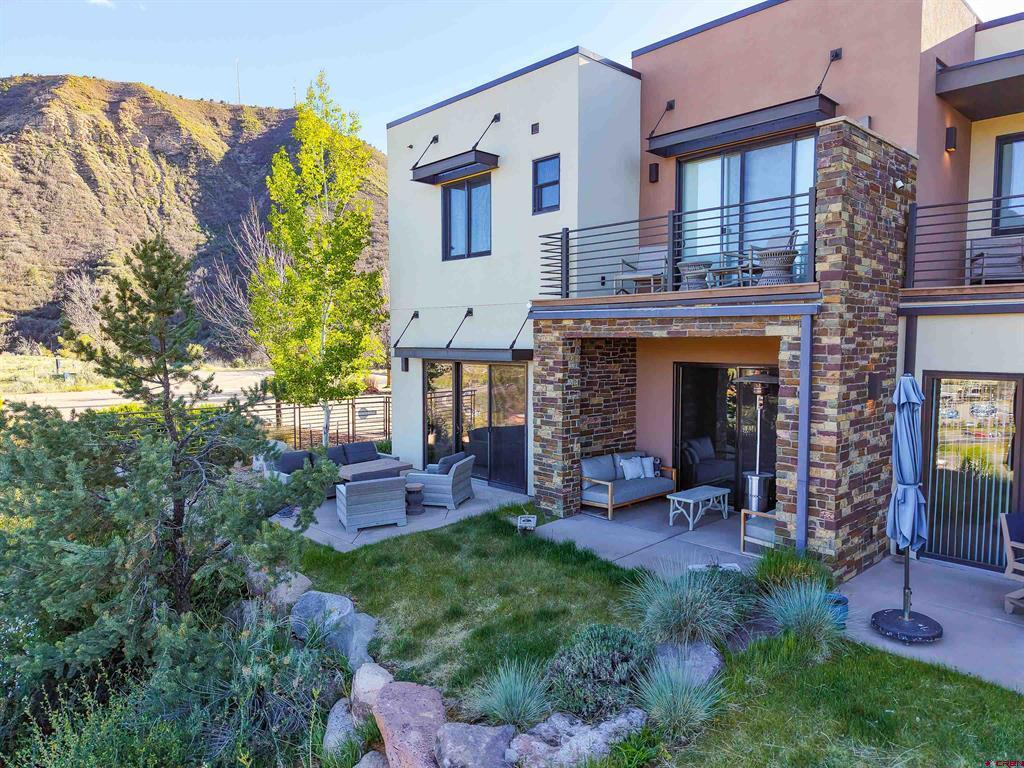 239 Rock Point Drive Unit: B