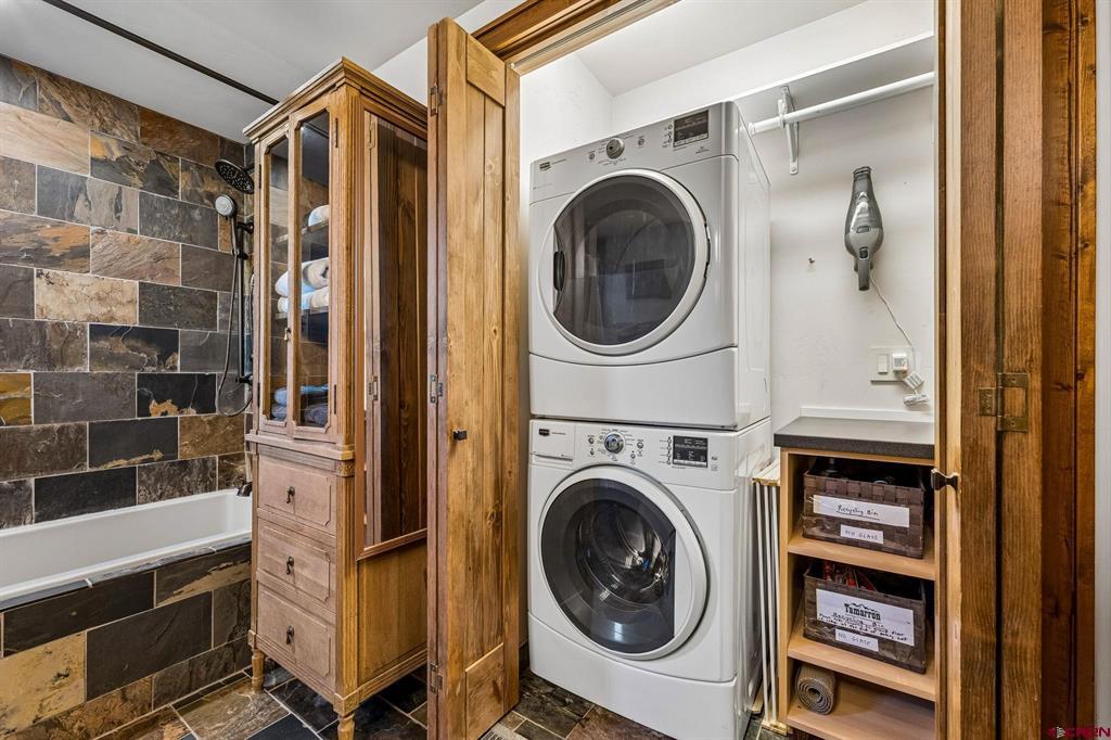 365 S Tamarron Drive Unit: 783