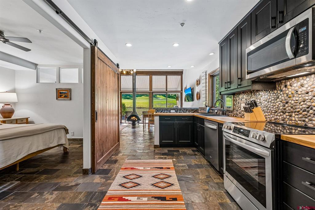 365 S Tamarron Drive Unit: 783