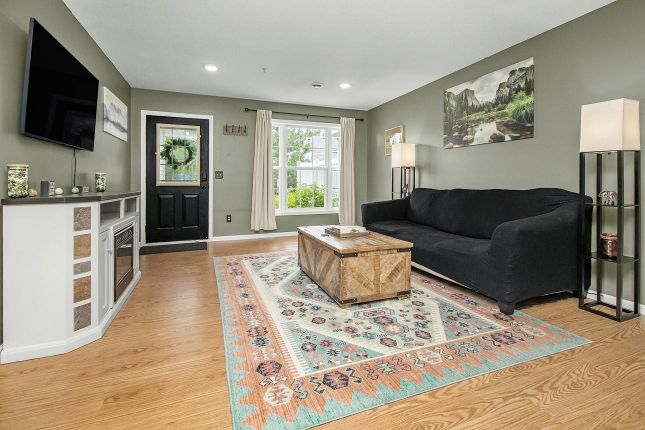 1146 100th Drive NE Unit: A