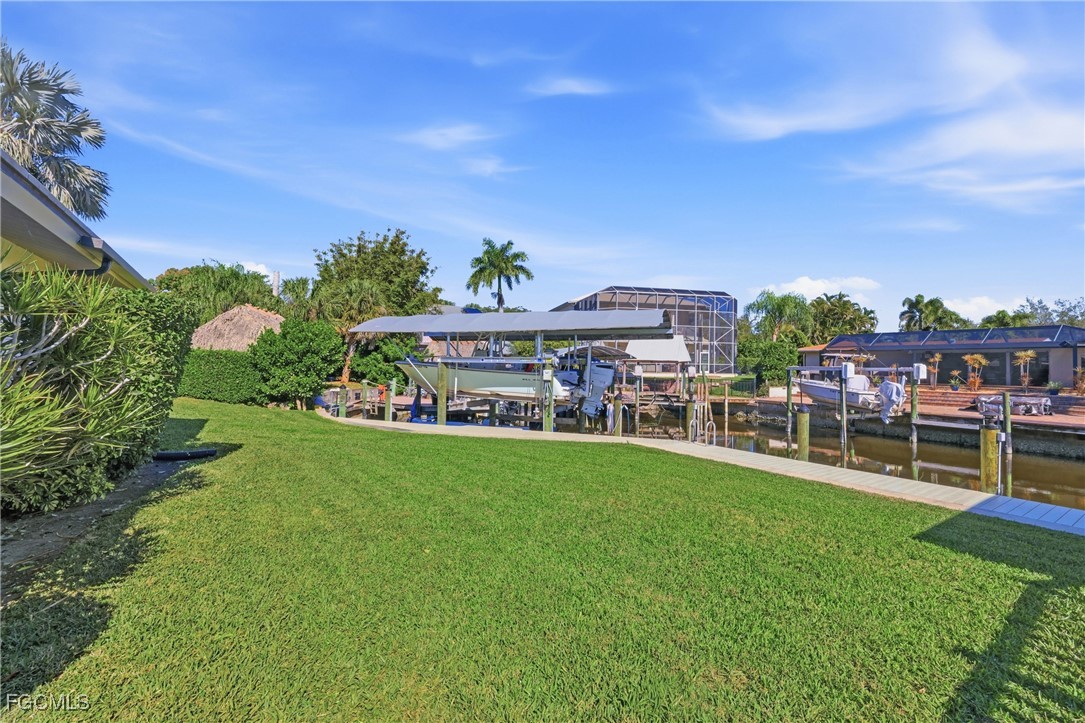 6807 Azalea LN