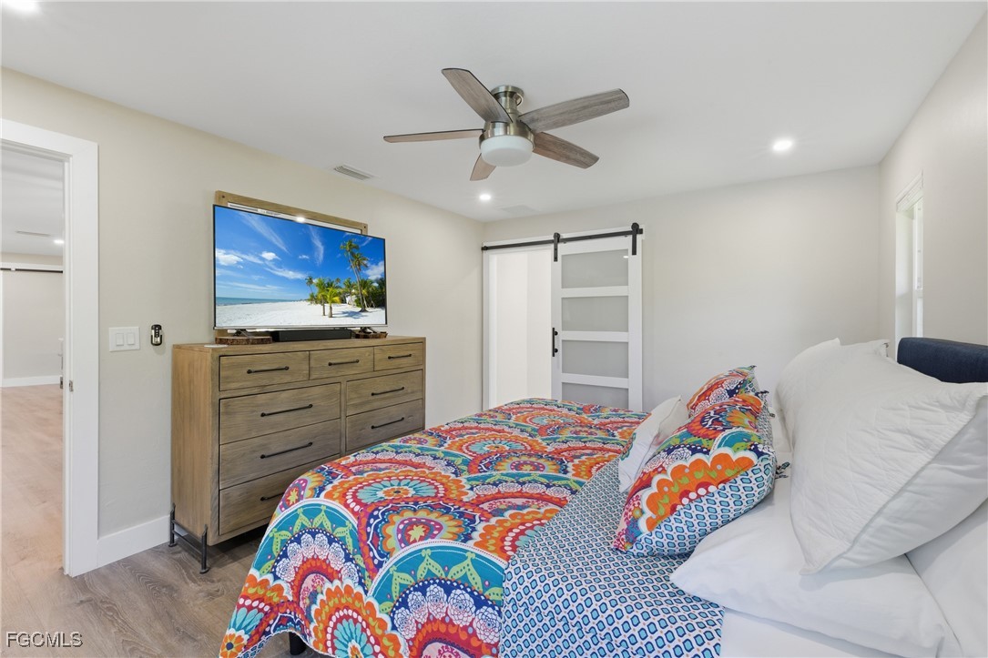6807 Azalea LN