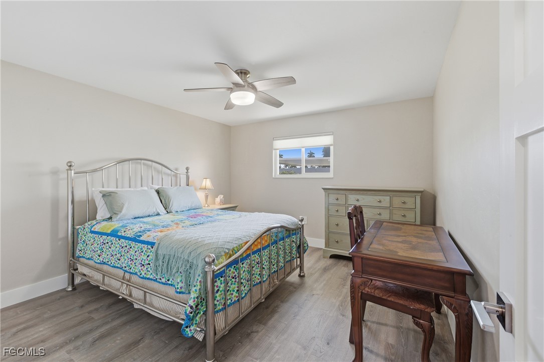 6807 Azalea LN