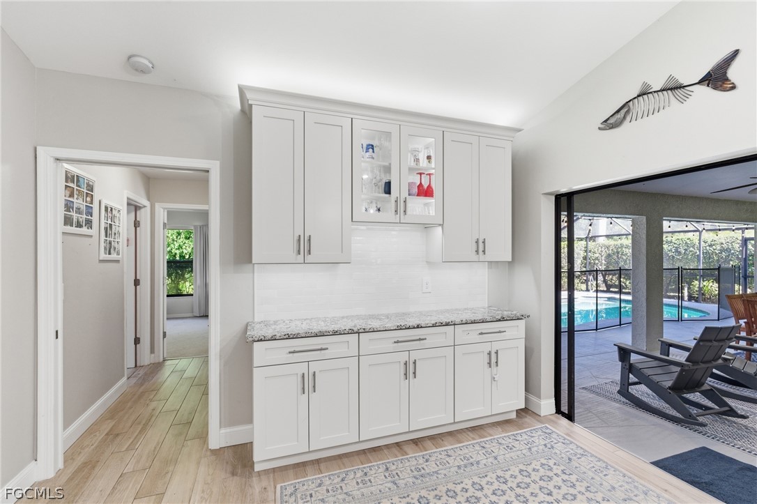 6651 Willow Lake CIR