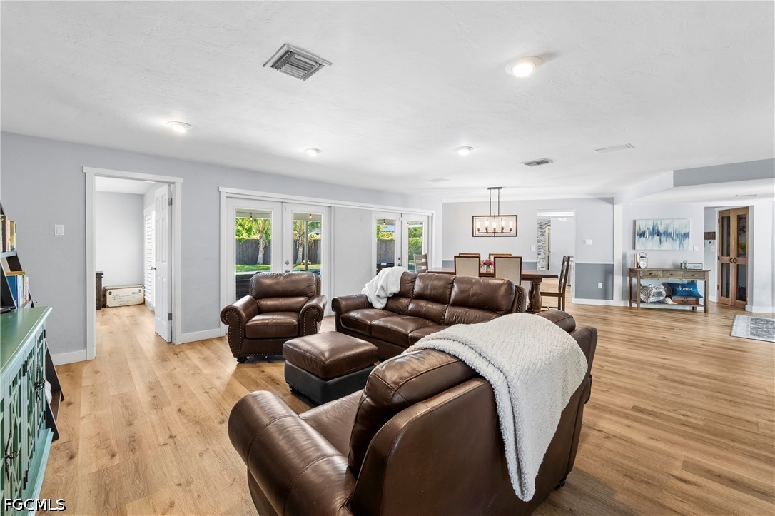 1513 Manchester BLVD