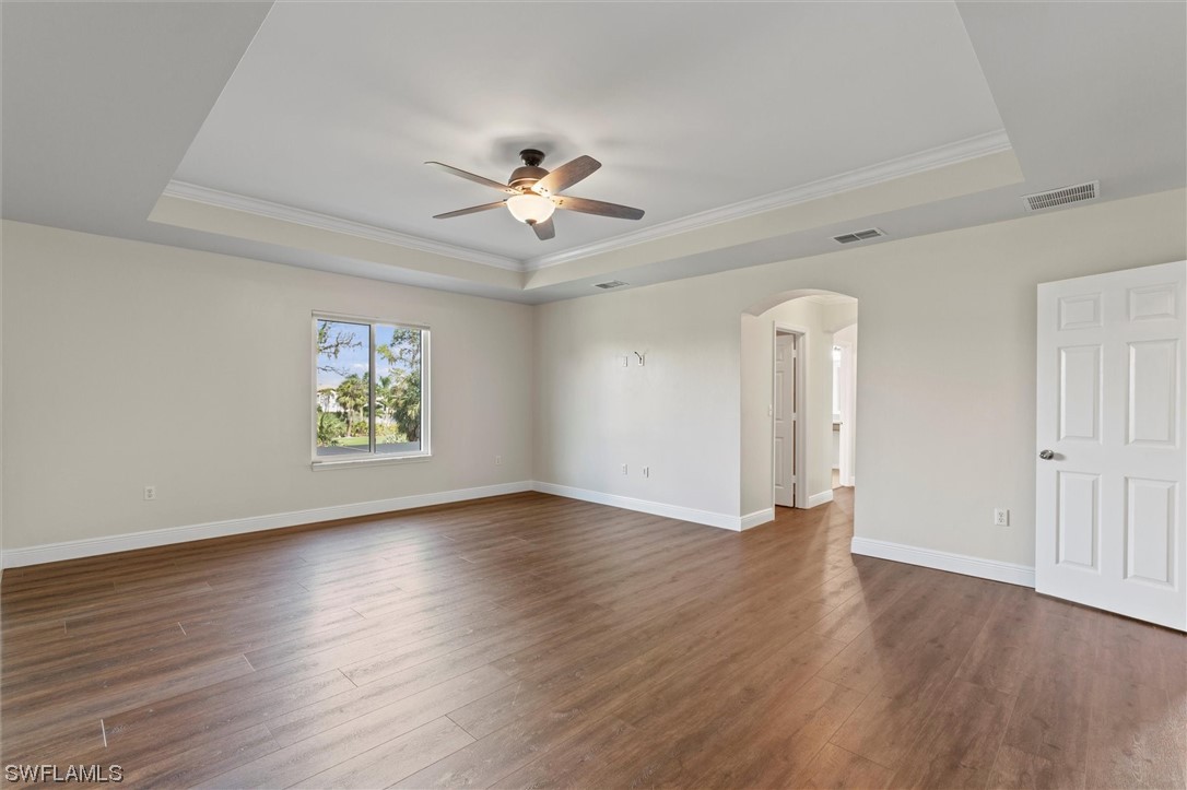 8270 Sumner AVE