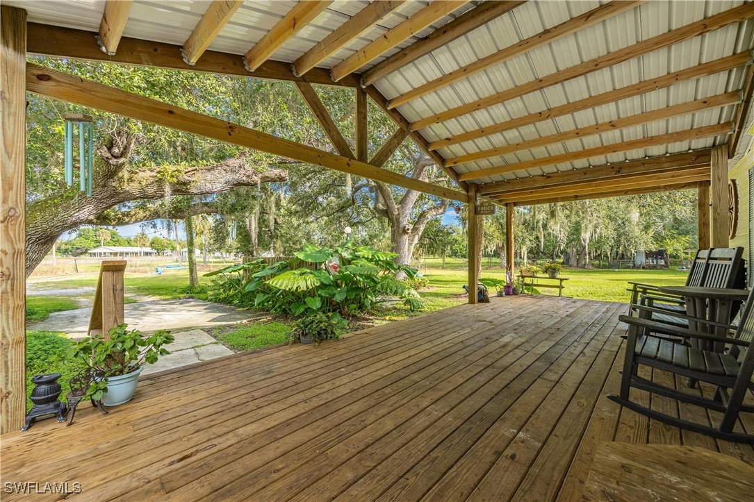 11211 Lazy Acres LN