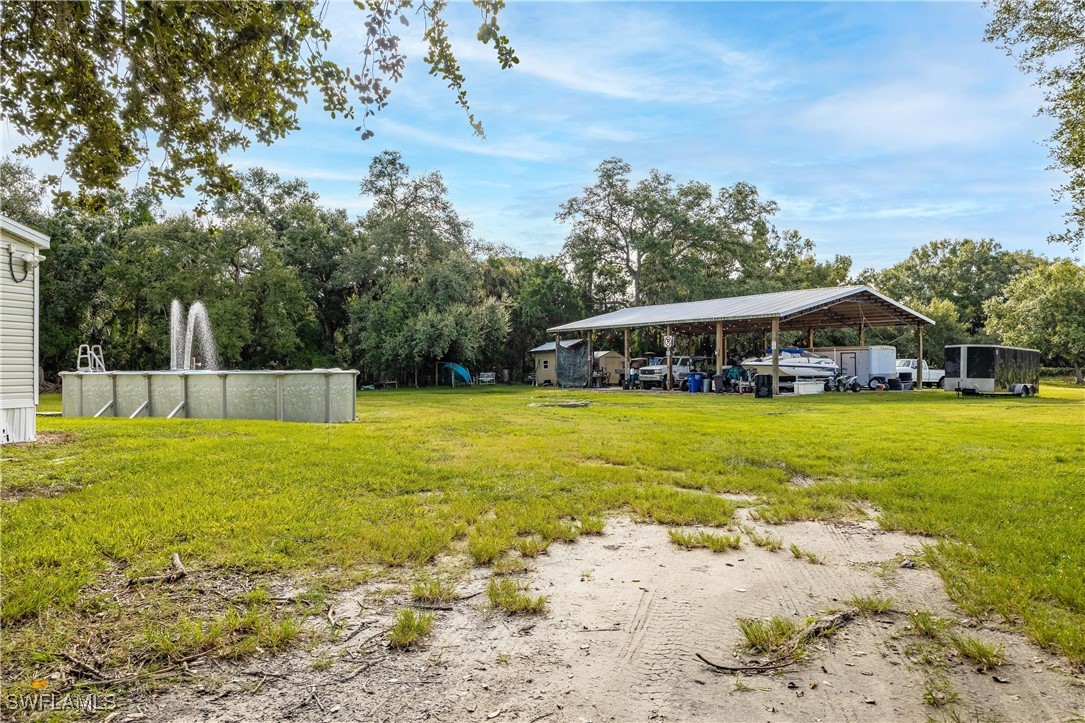 11211 Lazy Acres LN