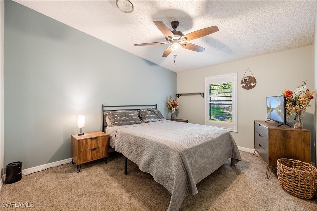 11211 Lazy Acres LN