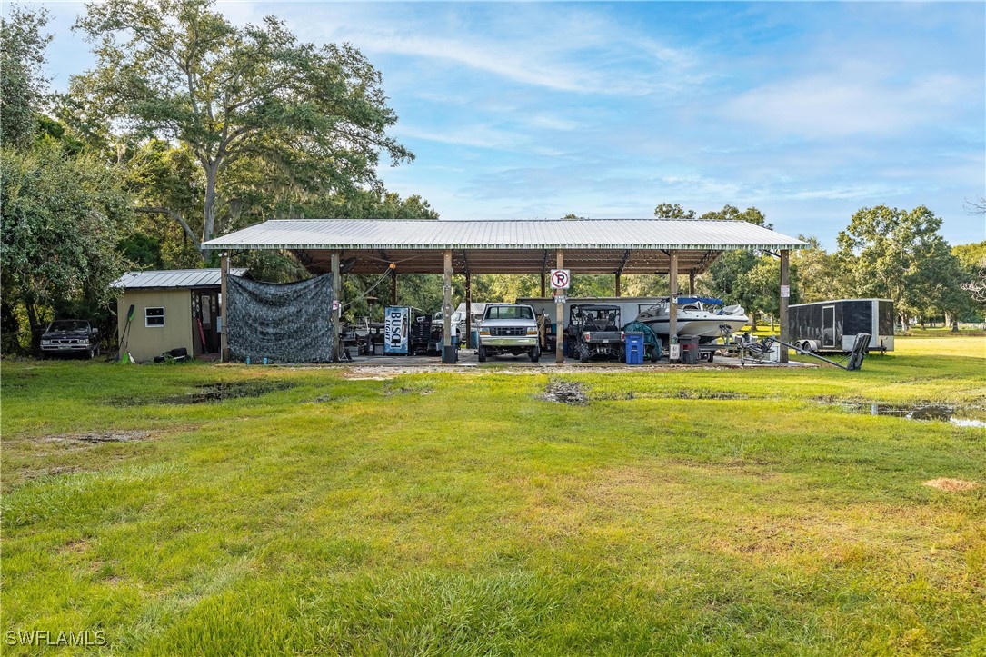 11211 Lazy Acres LN