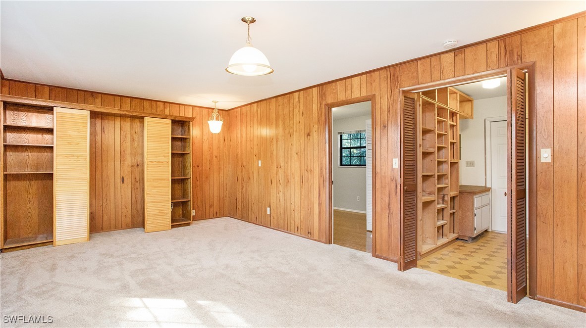 105 Little Grove LN