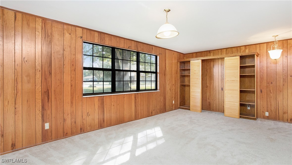 105 Little Grove LN