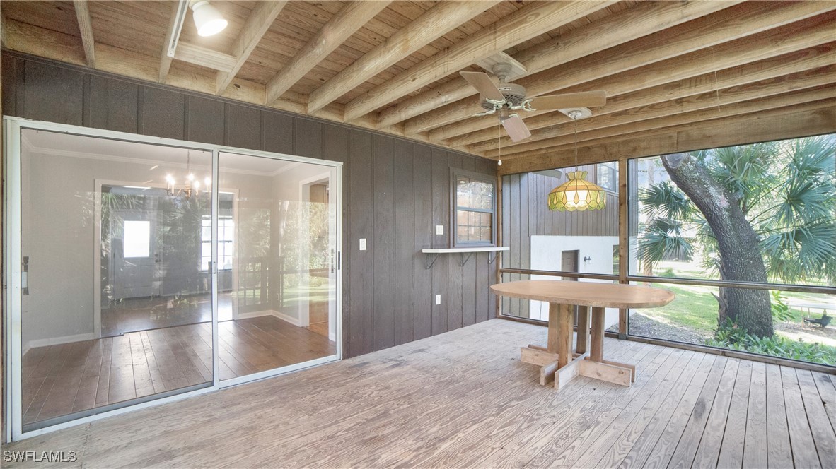 105 Little Grove LN