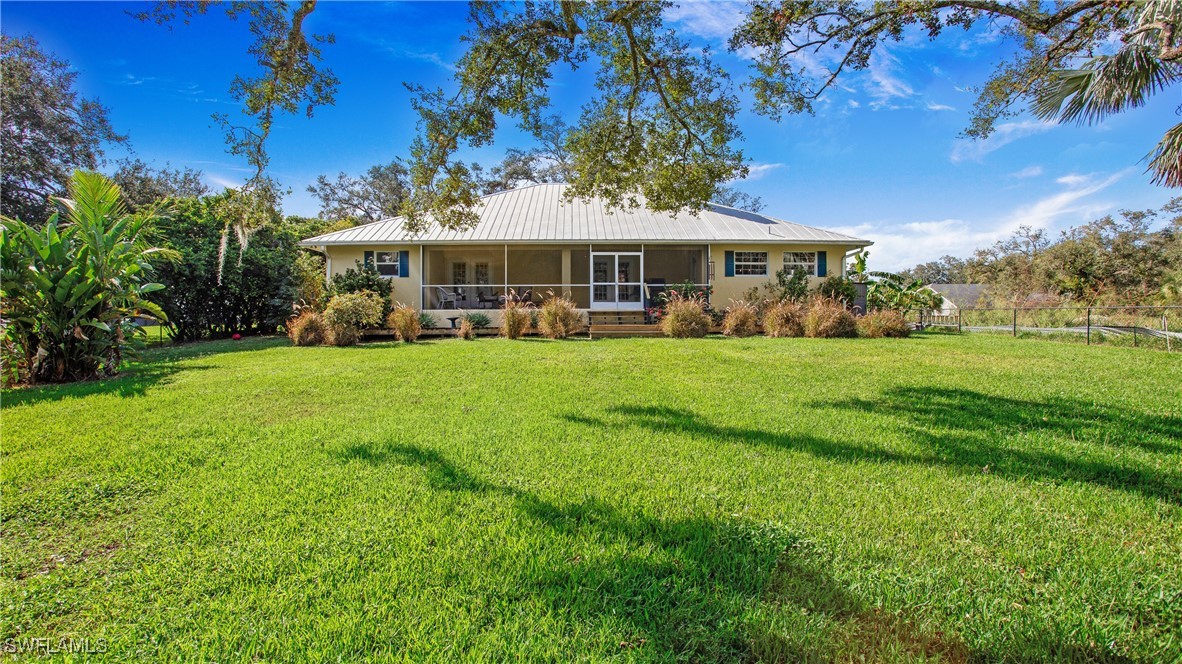 4673 Long Lake DR