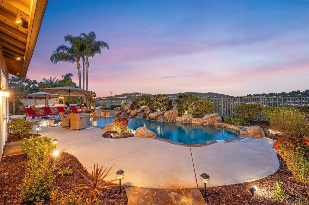 6270 Paseo Elegancia