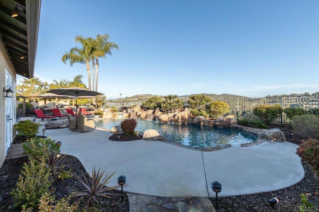 6270 Paseo Elegancia