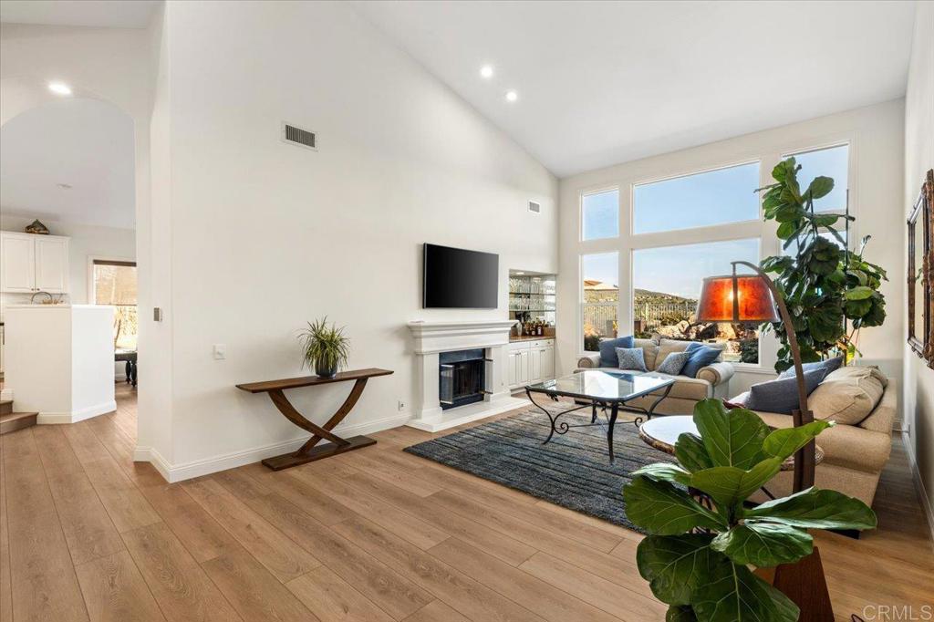 6270 Paseo Elegancia